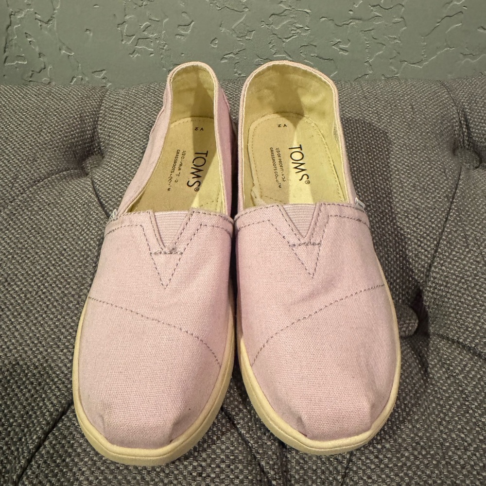 TOMS Kids Lavender Canvas Shoes